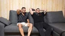 Po raz pierwszy pieprzę mojego prostego przyjaciela