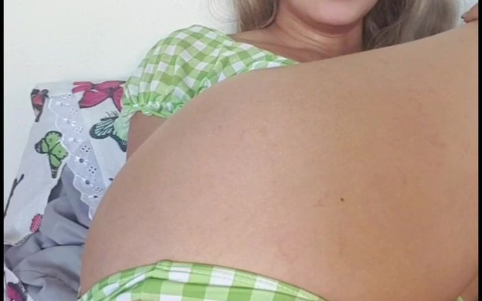 BelleAliz: Mijn ouders zijn eruit - en mijn kont verlangt ernaar