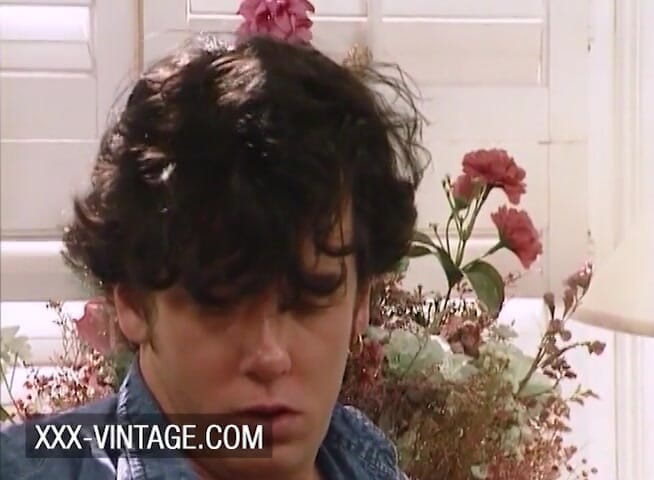 XXX-Vintage: La donna ricca sarah young viene soddisfatta dal ragazzo eccitato