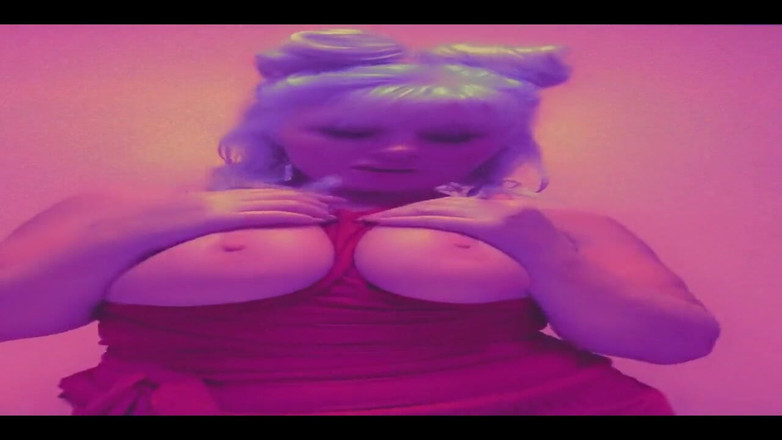 PaintedRose: Dihidupkan.. Untuk apa? Untuk Roket Merahmu. Tentu saja