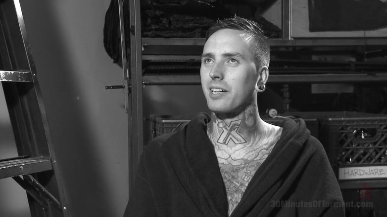 30 Minutes of Torment: Pro dom ruckus 30 poundluk