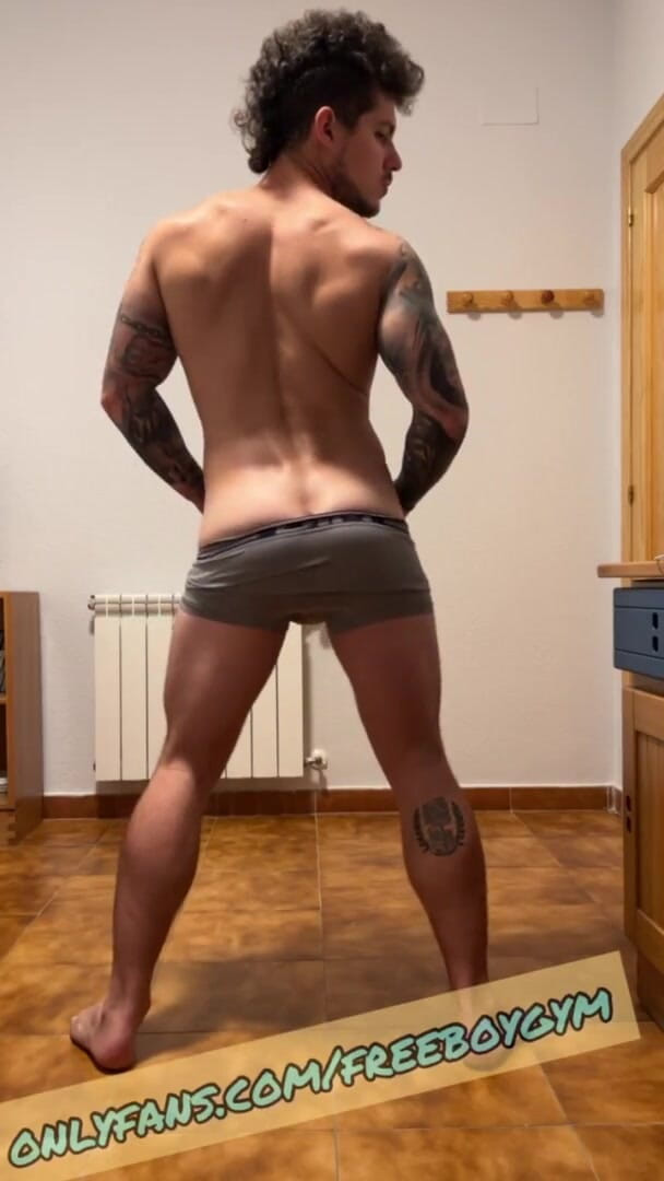 Huge Ass Dancing Boygym Model (Boy gym)