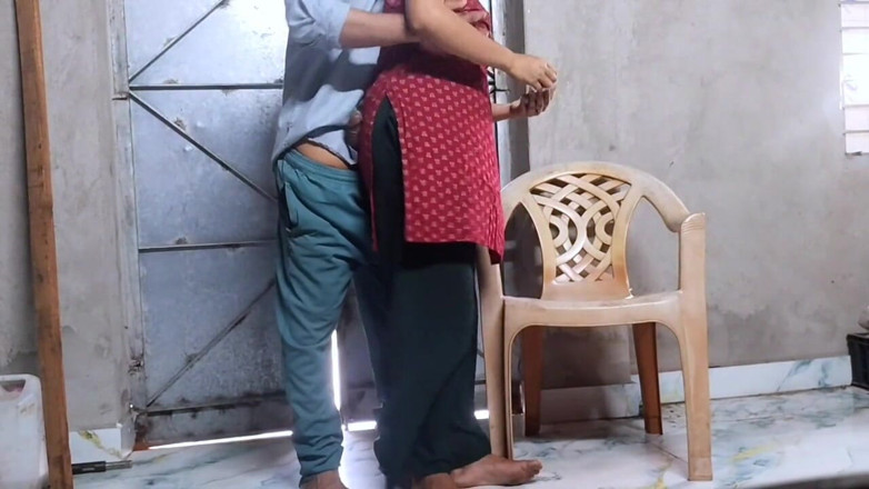 Fantacycutting: Factory Me Kaam Karne Wala Majdoor Ke Sath Malkin Ki...