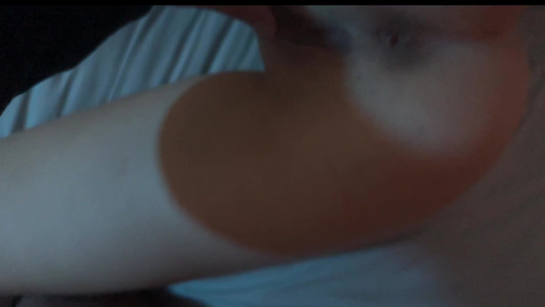 Sofie: Я больше не девственница... хочешь проверить?