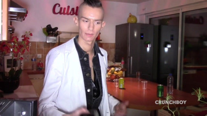 STRAIGHTS BOYS COERCED TO FUCK GAY: Lurus muda menerima seks dengan gay