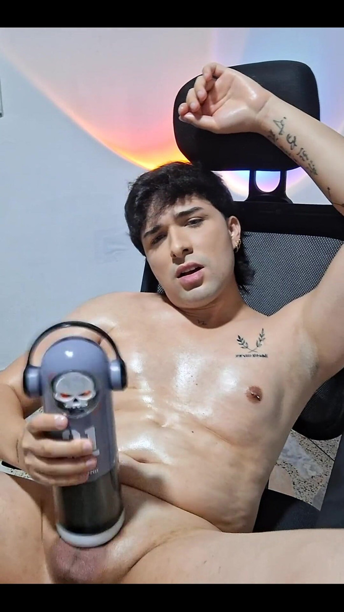Diego_latinboy: ช่วยตัวเอง
