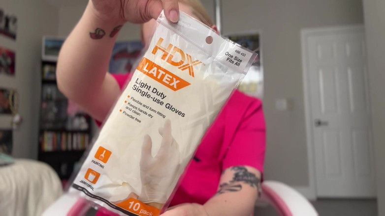 Lenna Lux: Handschoen-obsessie Passen