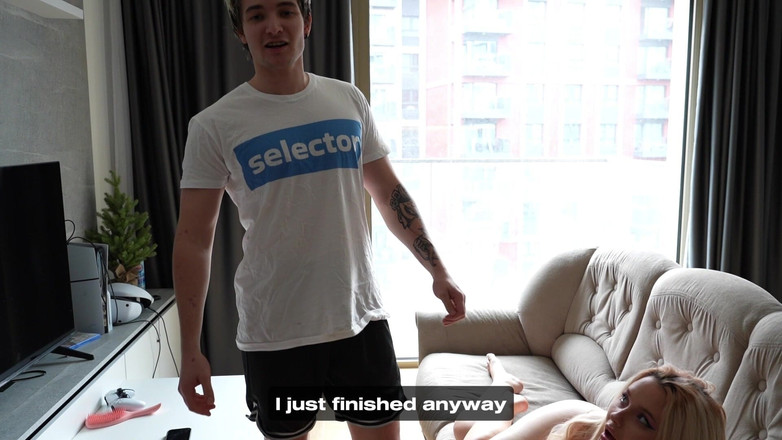 Nka Legran: Jak Si Toho Nevšiml? Podvádím Svého Hloupého Manžela Ve Vedlejší...