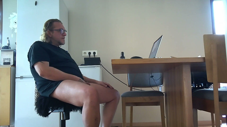 Dirty Milf Tina & Marc: Dirtymilftina Caught Watching Porn