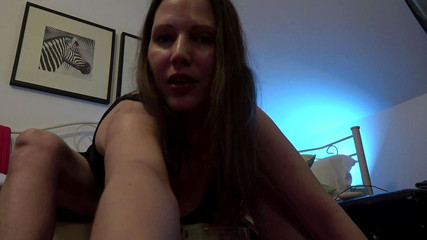 Thumbnail of Viktoria Goo - Experienced pissdrinkers wanted!