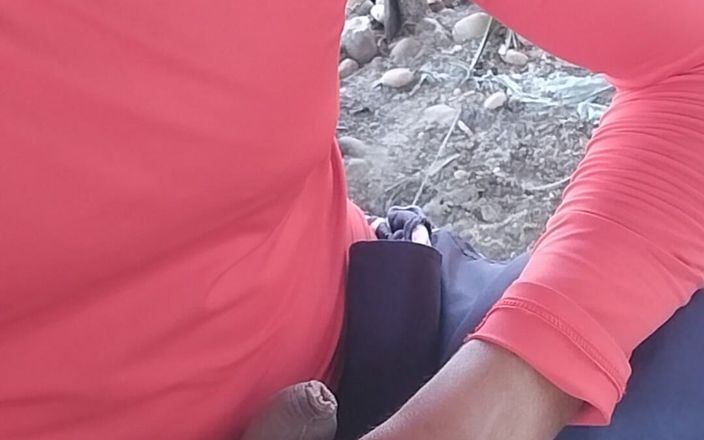 Ponte X: वीर्य निकालने का मजा लें