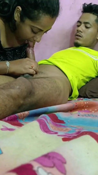 Special Gift to My Sexy Bhabhi at Her Birthday! Bhabhi Sex