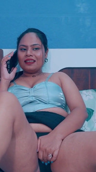 Desi Bhabhi Masturbiert Ihre Muschi Mit Ihrem Großen Loch Für Das Harte Ficken