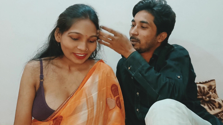 Kavend91: India embarazada vecina