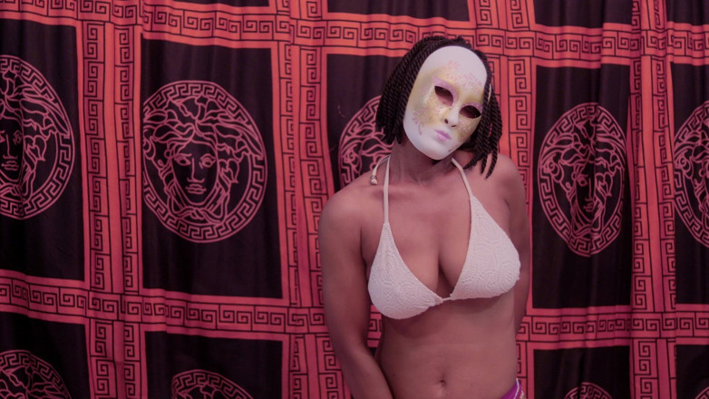 Horny Muses: Sulu seksi muse'dan güzel bir dokunuş alıyor