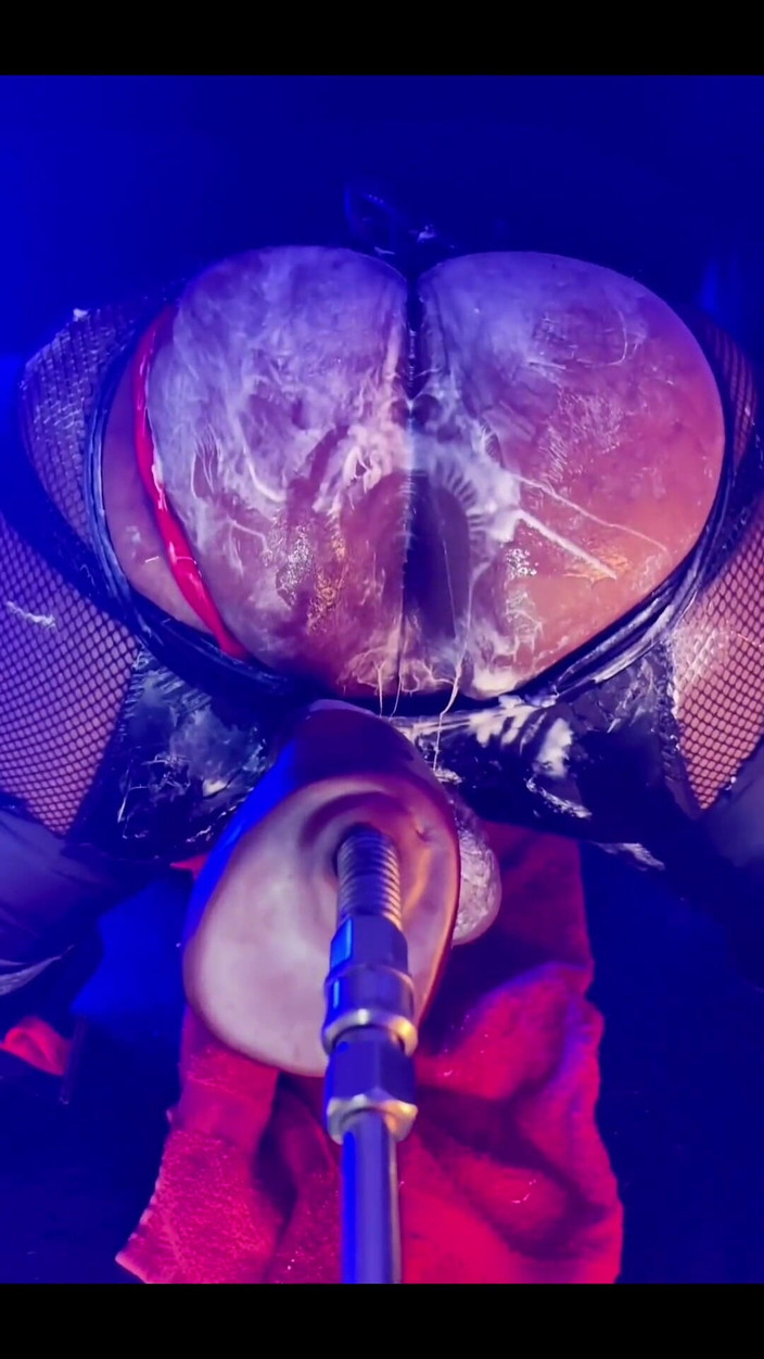 DipsoDeep: Özensiz bir deliği nasıl yapılır - anal eğitim