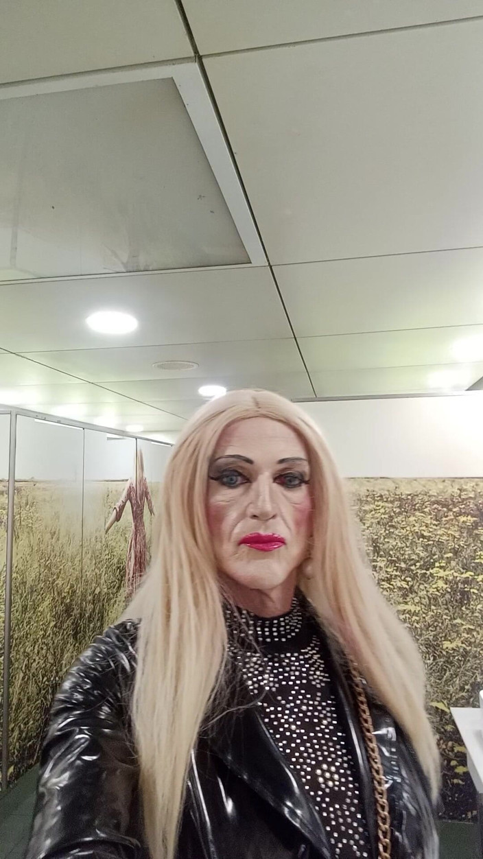 Tatiana Zorrita: ビニール