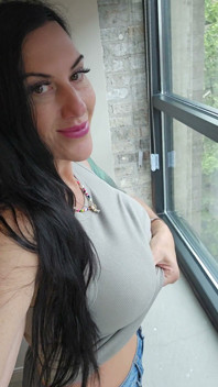 I Love Showing My Boobs to Unsuspecting People Heehee!