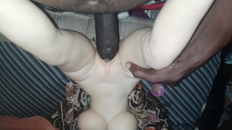 Bangcum8: 배다른아버지와 쪼이는 핑크색 하녀 보지 따먹기