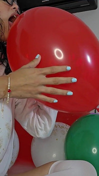 Marianna Asmr Saltando Balões