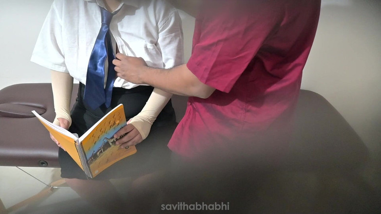 savithabhabhi: Indischer lehrer benutzt college-schüler im college