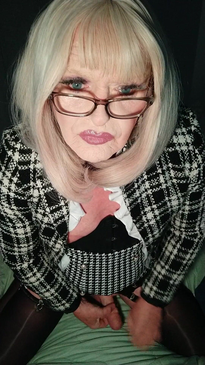 Emma Browne: Travestiet Miss Browne