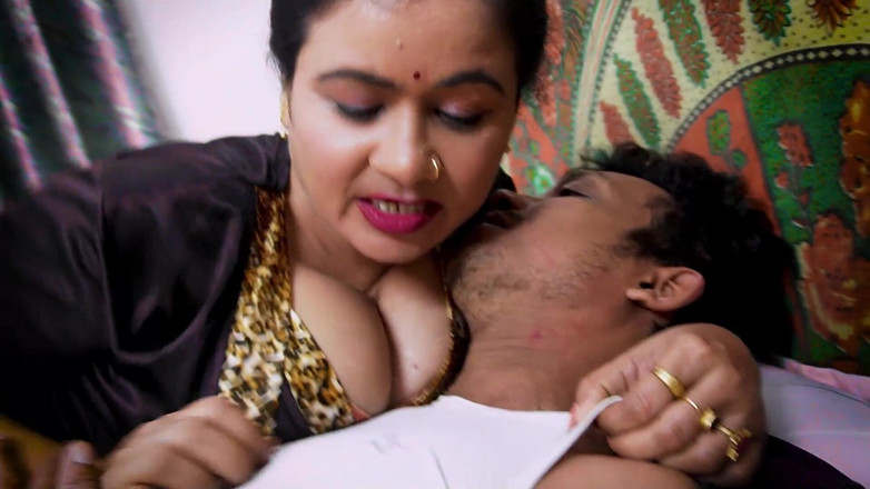 Queen star Desi: A Desi Bhabi Fucked with Her Husband and Freinds Ke...