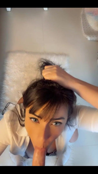 Emanuelly Raquel: POV Blowjob / Boquete POV