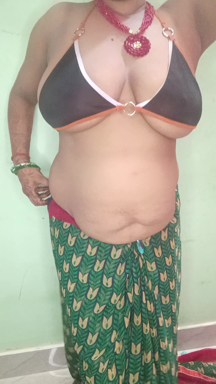 Kavita suman: Ich will großen schwarzen schwanz. Indische bBW-ehefrau sari tanz und...
