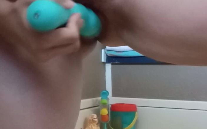 TinyLittleTease: Hraní s mojí mokrou kundičkou