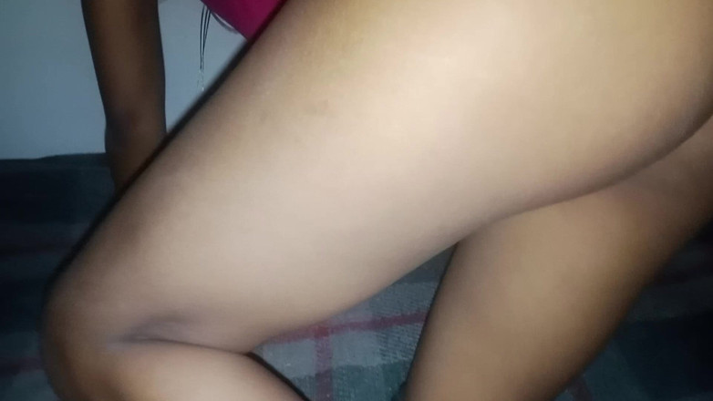 Xkajal581: 오늘 남친을 웃게 따먹어, 보지가 아파서 내 비디오 보기