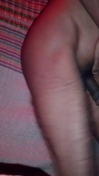 Lelaki hitam seksi memakai seluar dalam merintih, bercakap kotor sehingga pancutan keras, orgasme yang kuat