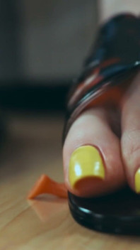 Quickie: Giantess Sandal Spanking