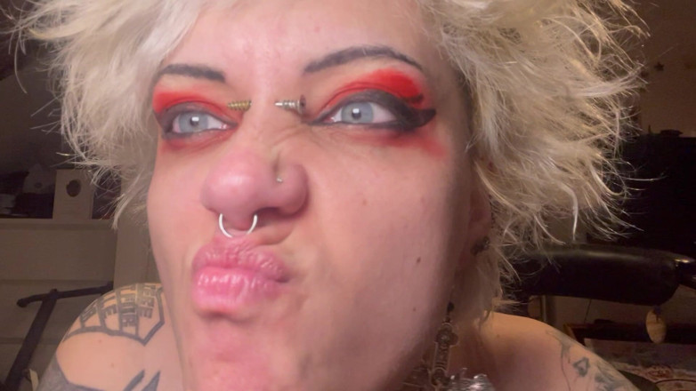 Glitterqueen1999: Feticismo del naso personalizzata, puzzamento delle labbra, Feticcio delle labbra,...