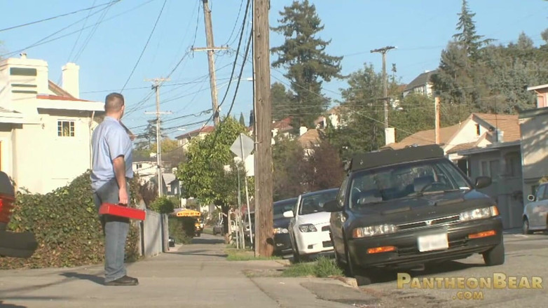 Pantheon men: 포드 홀랜드와 로버트 엘레판테