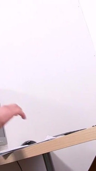 Sensual secretária MILF Eva May fodida com força na bunda dela