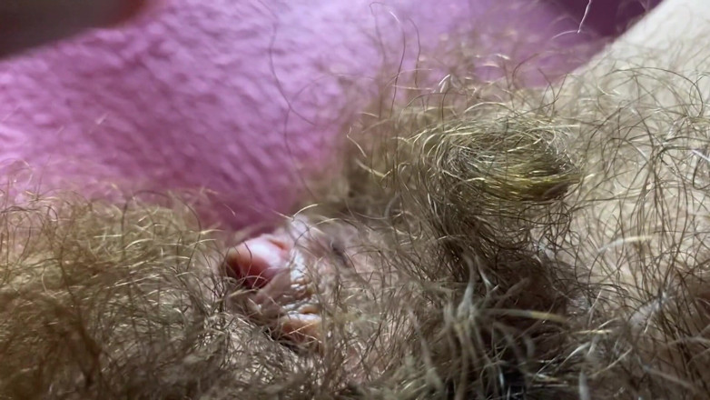 Cuteblonde666: Cum orgasm hairy pussy closeup and normal scenes big clit