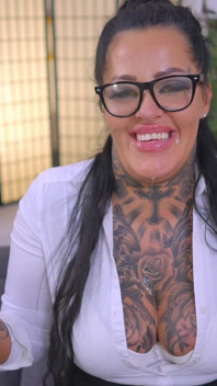 Ashley Cumstar - vòng 1 - làm quen với tôi!