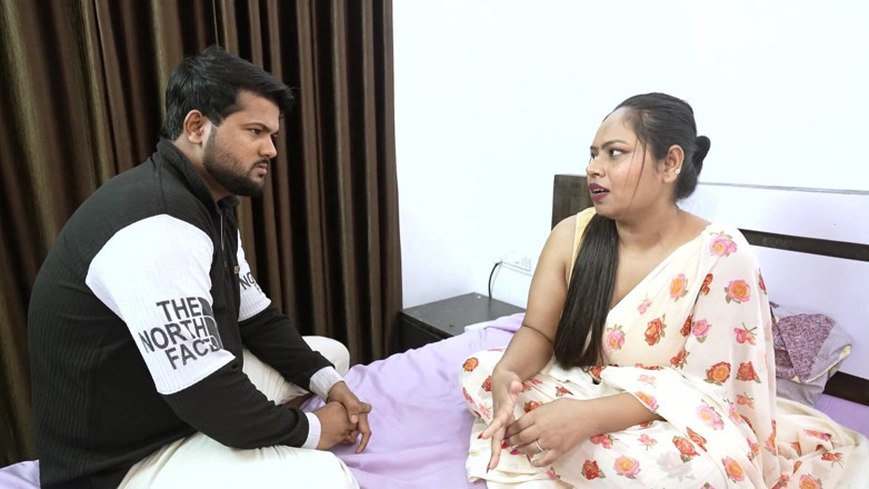 SEXYBHABHIX: Un agent de récupération indien vs une belle bhabhi ! Vidéo...