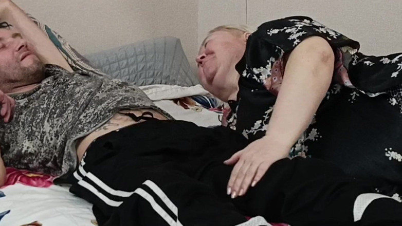 Zona901: Vizinho faz boquete e engole toda a porra