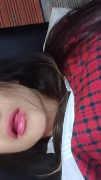 นักแสดงหนังโป๊ Yulieth Gomez โชว์นมใหญ่ของเธอ