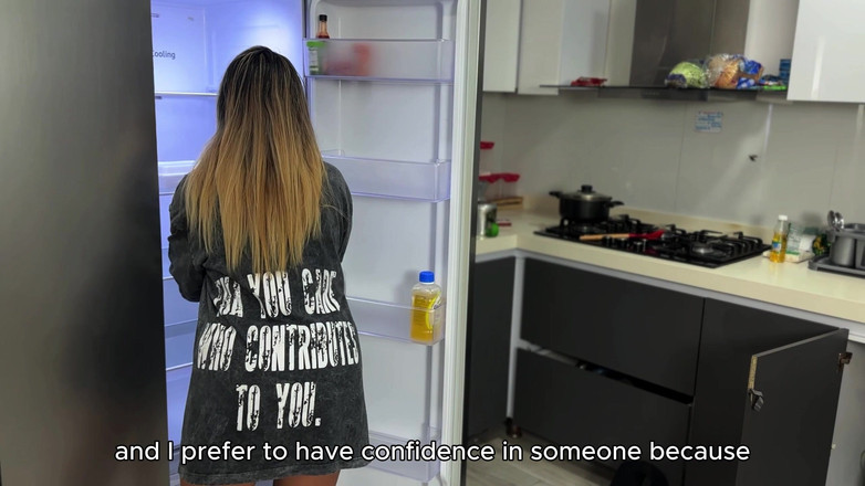 FelipeSkullX: 浮気妻はキッチンで入れ墨の配管工に犯されます