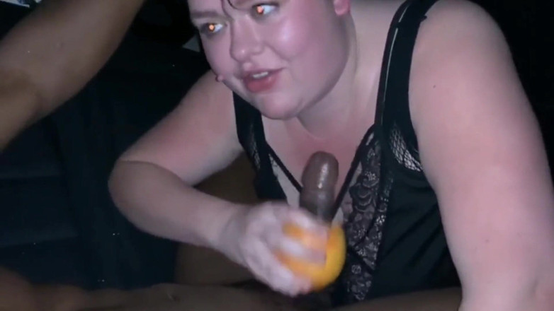 Real homemade BBW BBC porn: МолодаяАнглиш-толстушка с большим черным членом Nata4sex, глубокая глотка в греймпфруте