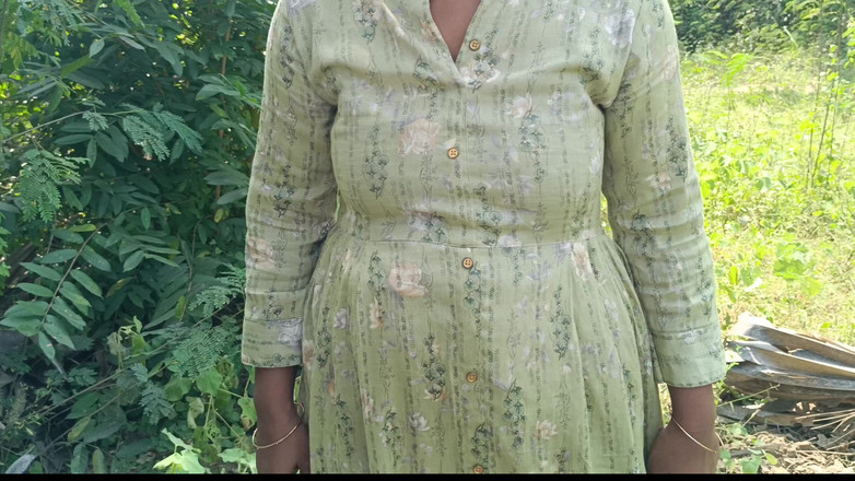 Magilmathi: 继兄在丛林里做爱