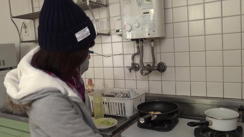 JAPAN IN LOVE: Beau oriental girl scene-1 la giapponese tettona si masturba prima...