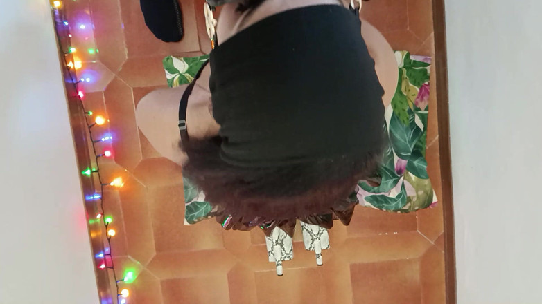 LauraOnHeels: MILF Blowjob POV Dan Cumshot Dengan Cermin Mata Hitam