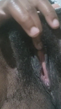 Wet Pussy Amateur Fingering Tittyfuck Porn Delivers Irresistible Sensual Excitement