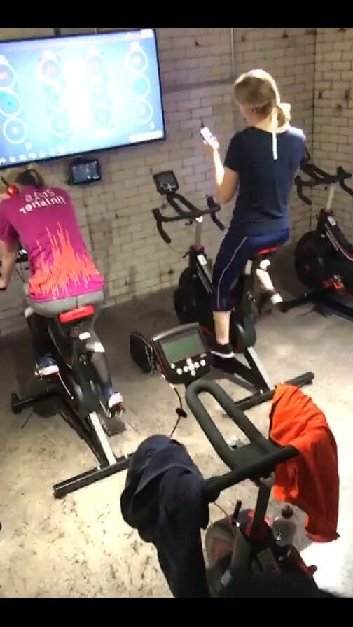 Anastasia Lux: Bersenam di gim... Cardio Sebelum Berat Dan Ya Saya Melatih 5...