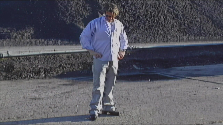 MMV BEST MOVIES AND CLIPS: Гаряча блондинка ретельно піклується про обслуговування клієнтів