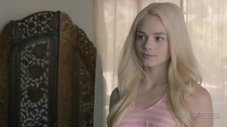 Girl Girl XXX: It Started with a Kiss for Riley and Elsa